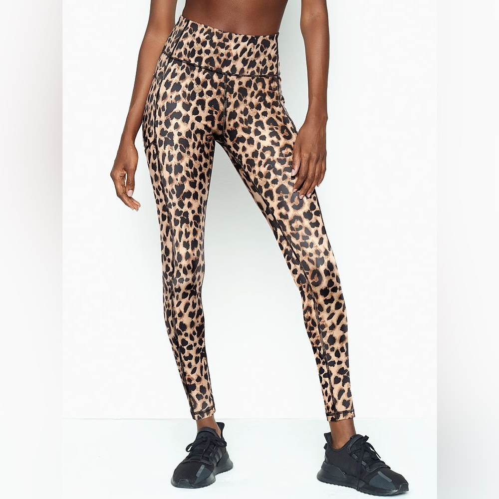 New without tags Victoria’s secret leopard print leggings